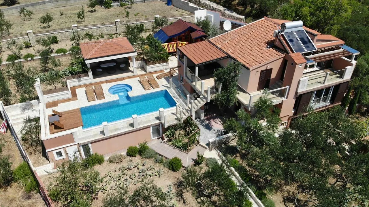 Villa Lkl, Heated Private Pool, Secluded And With A Great View Kastela 0*,